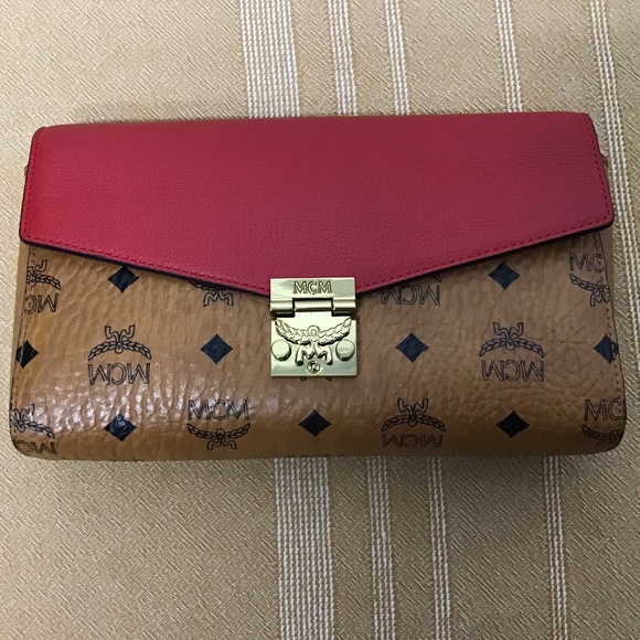 MCM Millie Visetos Small Crossbody - MISSING STRAP - Picture 1 of 8